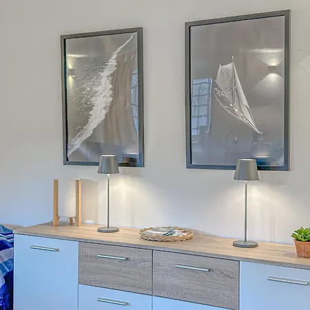 Indaco - 2 Mins From The Sea Appartement *