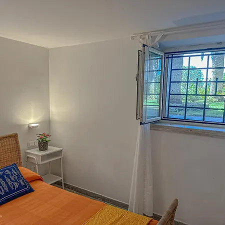 Apartment Indaco - 2 Mins From The Sea *