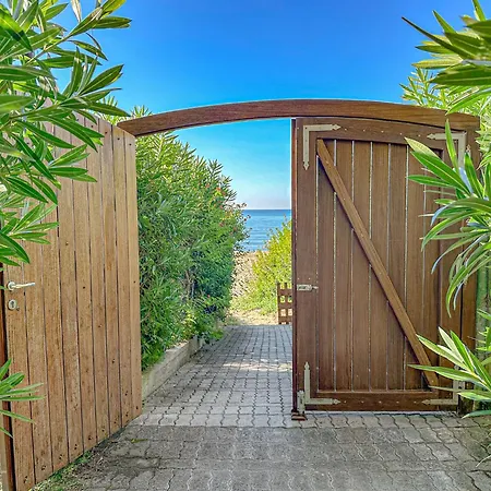 Indaco - 2 Mins From The Sea *