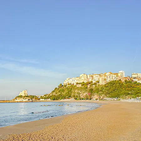 Indaco - 2 Mins From The Sea